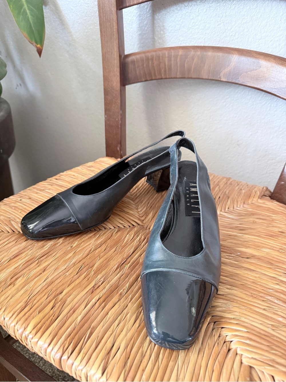 Amalfi Italy Black Slingback Low Block Heel Pumps 8.5